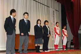 非行防止啓発用DVD完成、京都府立洛水高等学校において完成試写会が行われました写真