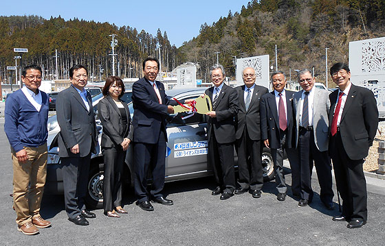 南三陸町観光協会の支援に、車両寄贈写真